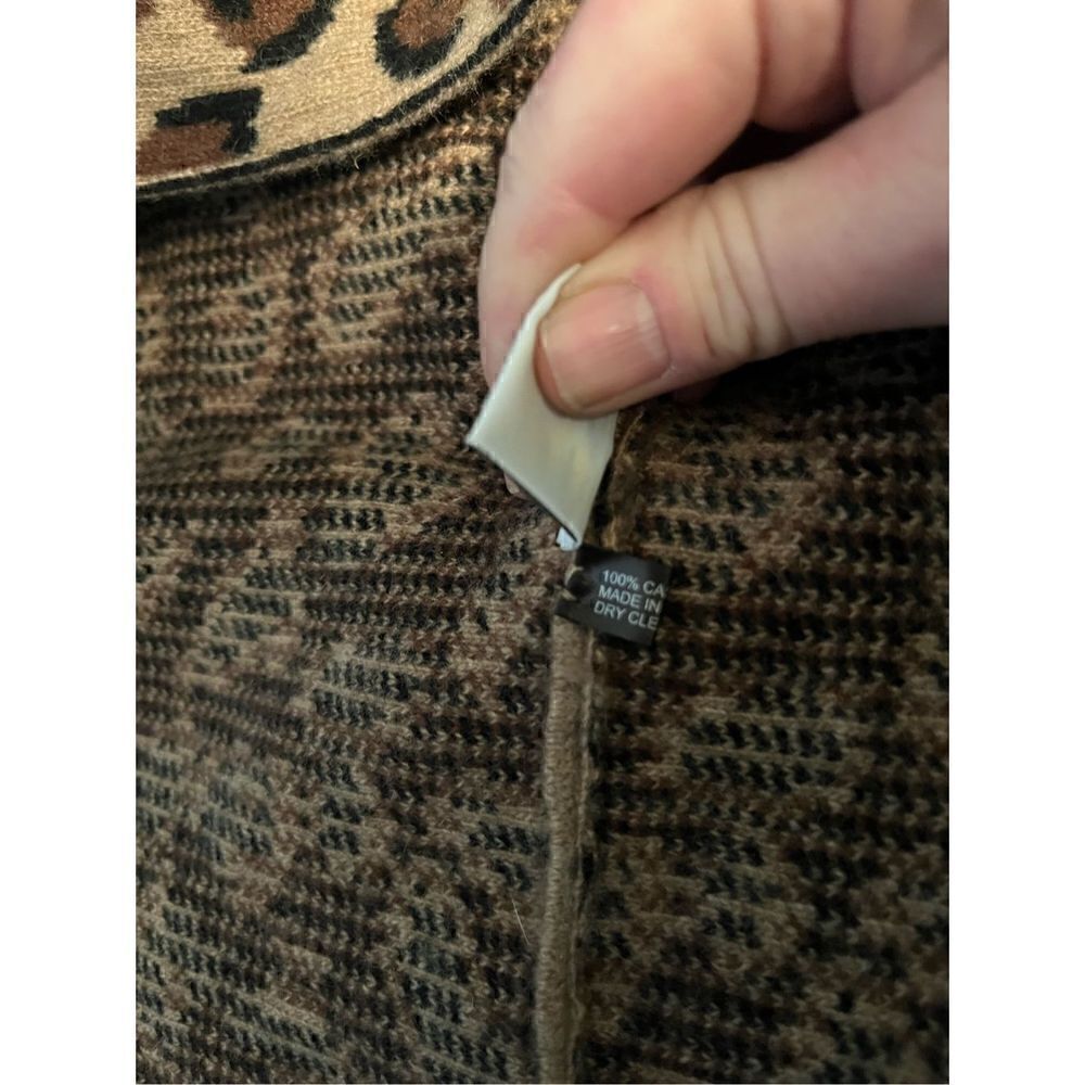Portolano Leopard Infinity Scarf - Picture 5 of 6